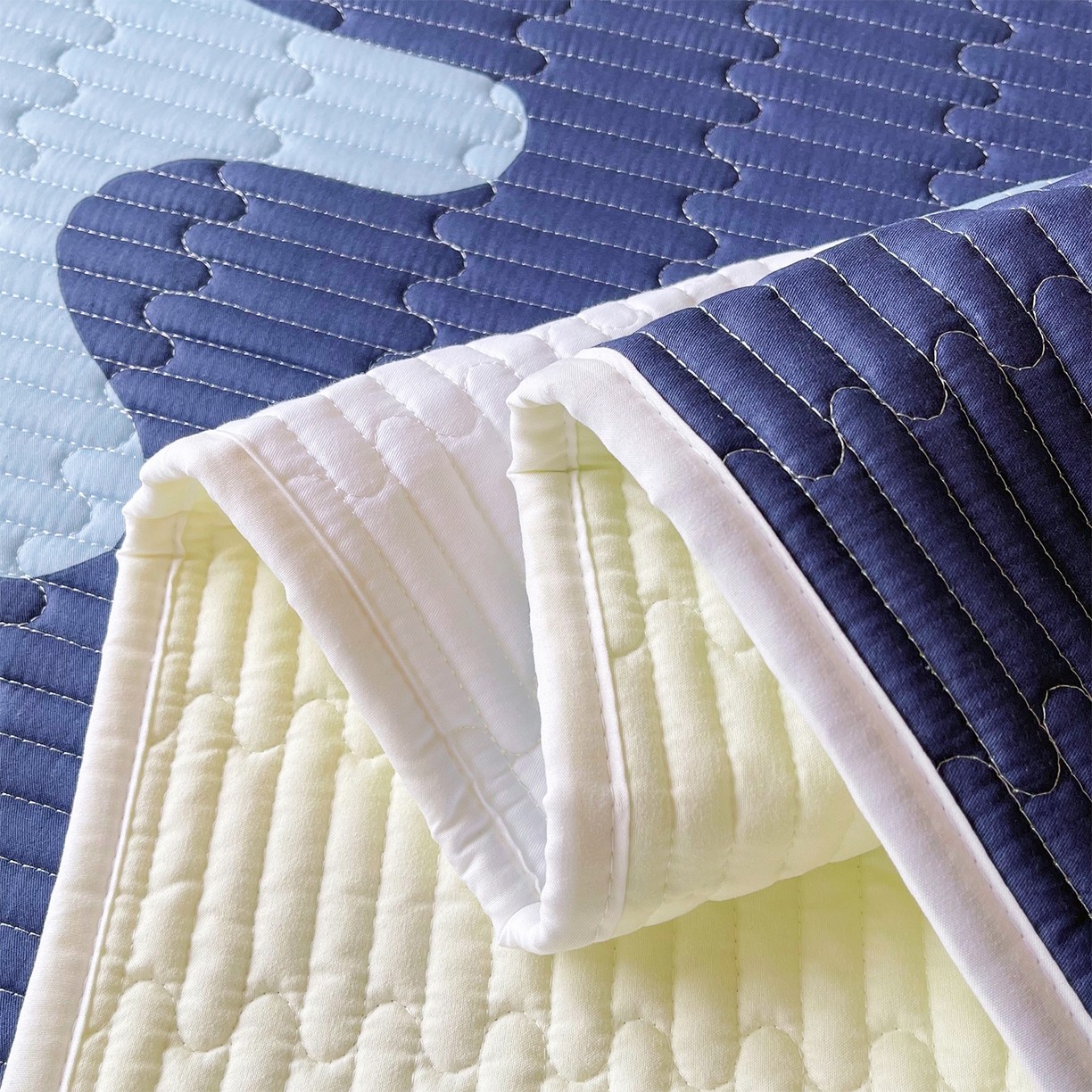 91家纺网 家纺一手货源 找家纺 金鑫汇家纺2025新款A类全棉学生宿舍床盖系列单品 奶油蓝