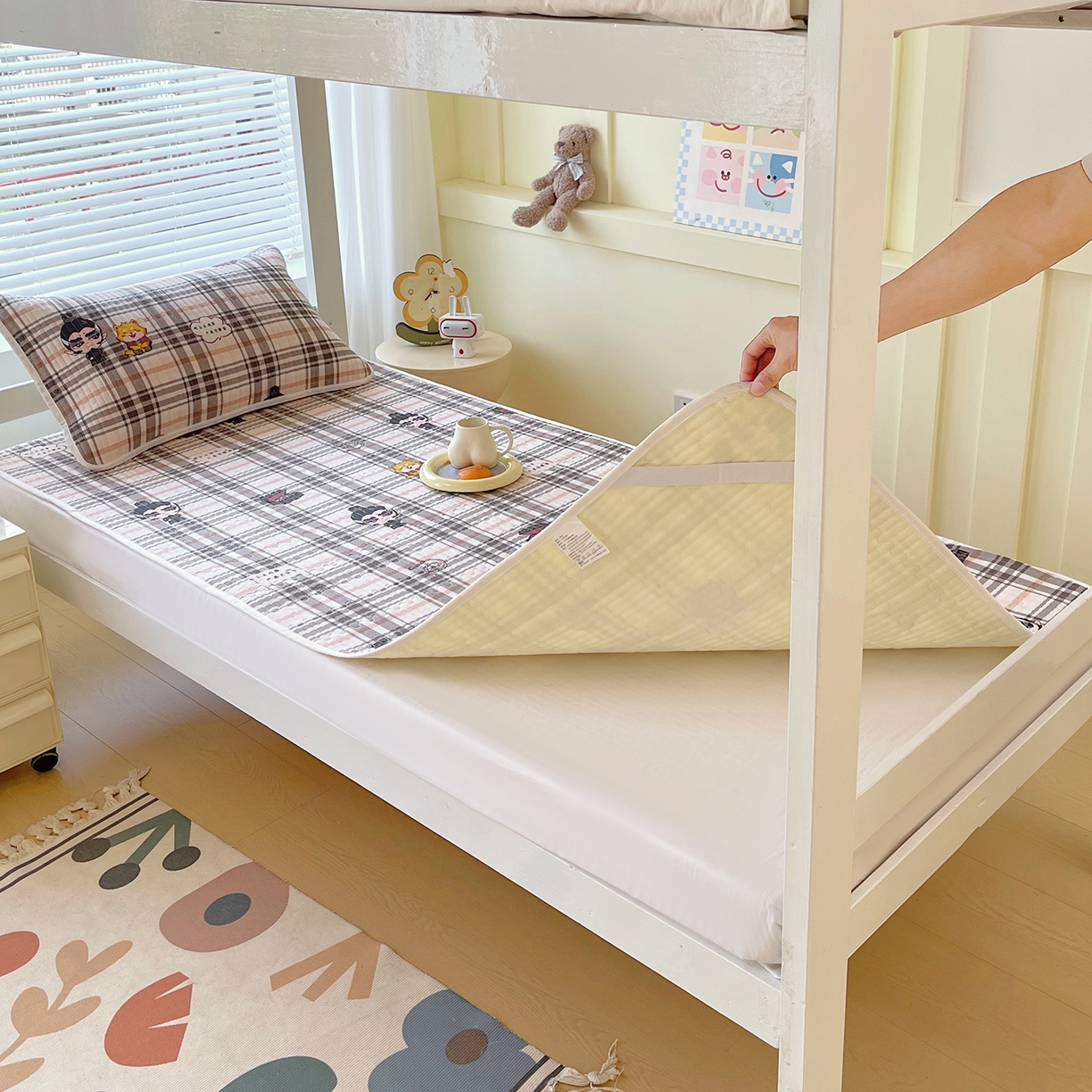 91家纺网 家纺一手货源 找家纺 金鑫汇家纺2025新款A类全棉学生宿舍床盖系列单品 无畏申公豹·咖