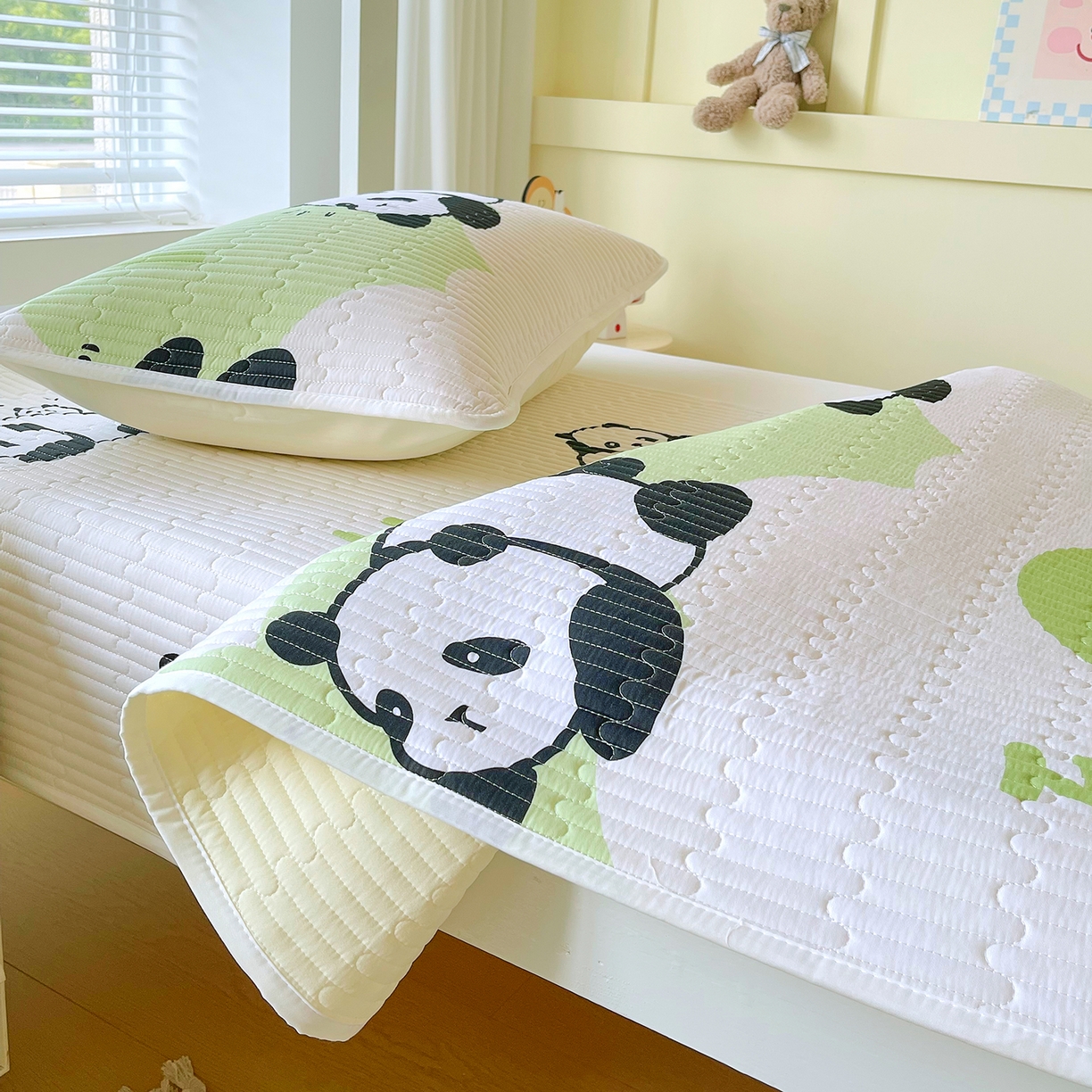 91家纺网 家纺一手货源 找家纺 金鑫汇家纺2025新款A类学生宿舍枕套系列单品 可爱熊猫