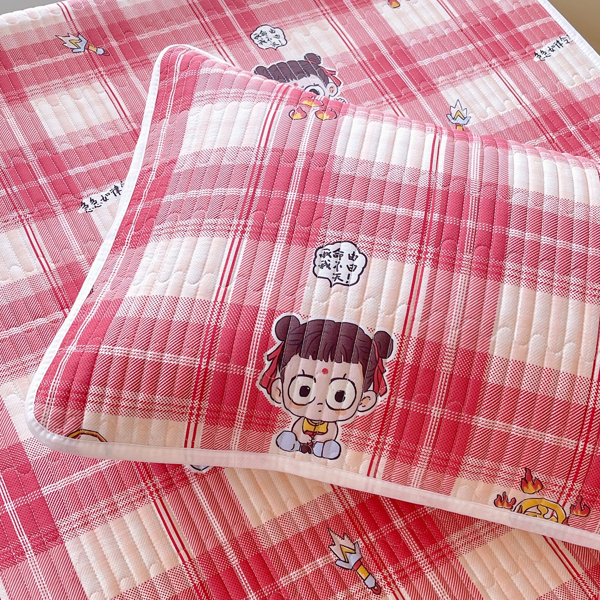 91家纺网 家纺一手货源 找家纺 金鑫汇家纺2025新款A类学生宿舍枕套系列单品 传奇哪吒·红