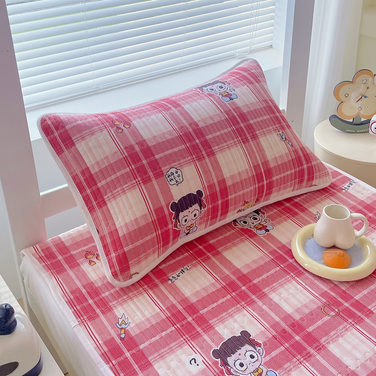 91家纺网 家纺一手货源 找家纺 金鑫汇家纺2025新款A类学生宿舍枕套系列单品 传奇哪吒·红