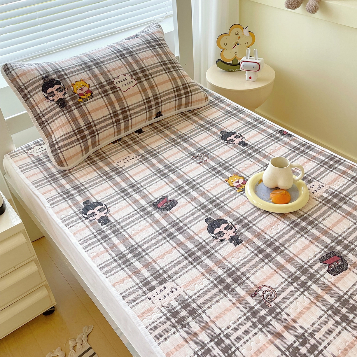 91家纺网 家纺一手货源 找家纺 金鑫汇家纺2025新款A类学生宿舍枕套系列单品 无畏申公豹·咖