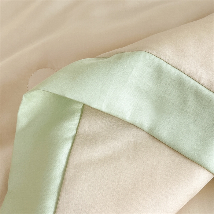 91家纺网 家纺一手货源 找家纺 蕾诺家纺 2025新款水洗真丝夏被纯色宽边夏被 水洗真丝-香槟金