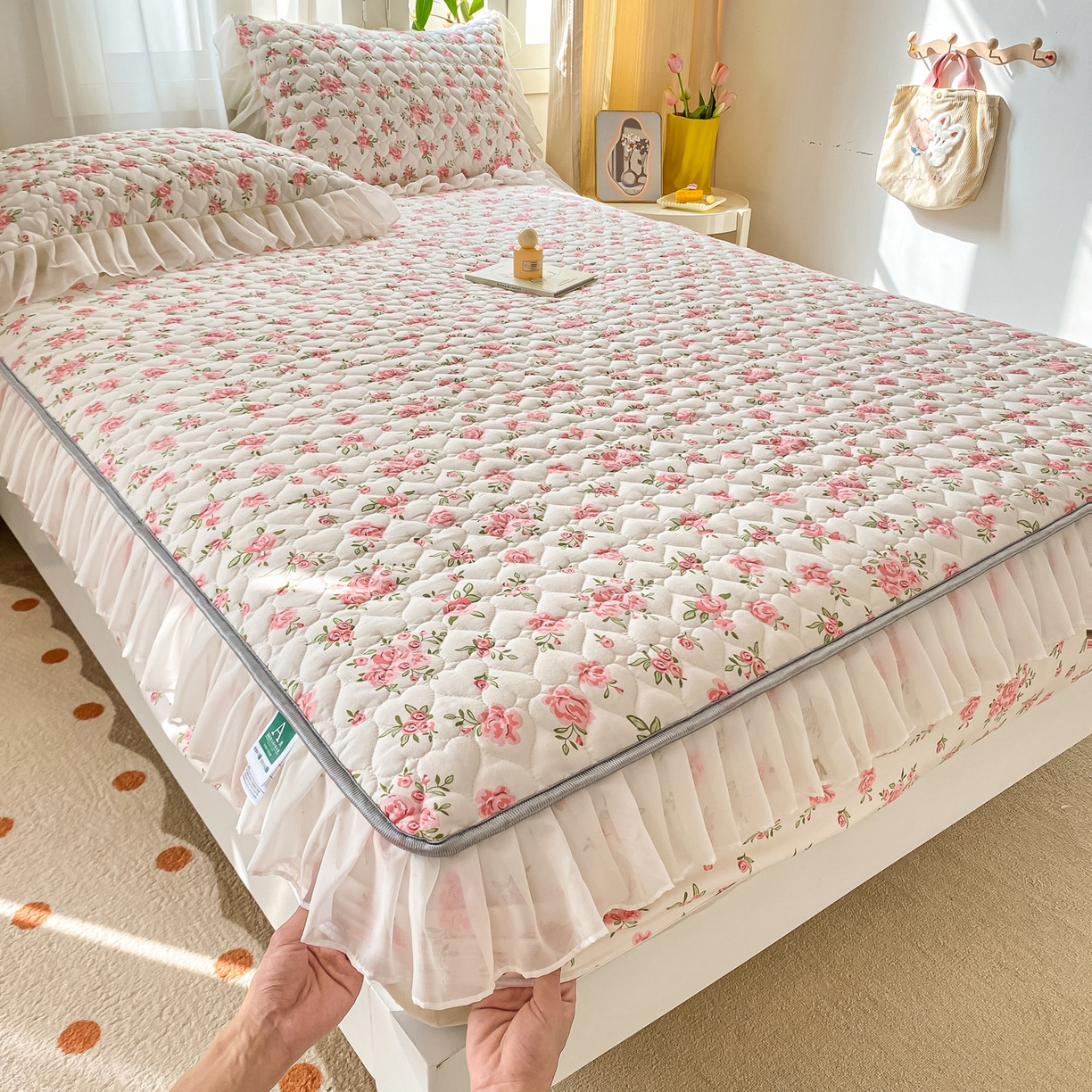 91家纺网 家纺一手货源 找家纺 眠势力 2025新款韩版花边夹棉床笠单件公主风四季款床垫保护套床罩 粉小花