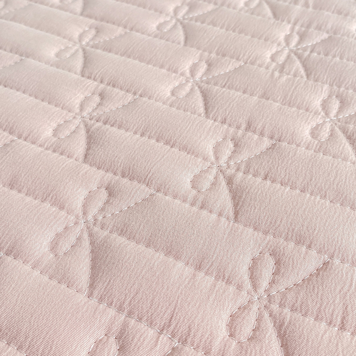 91家纺网 家纺一手货源 找家纺 眠势力 2025新款韩版花边夹棉床笠单件公主风四季款床垫保护套床罩 纯色系-蜜桃粉