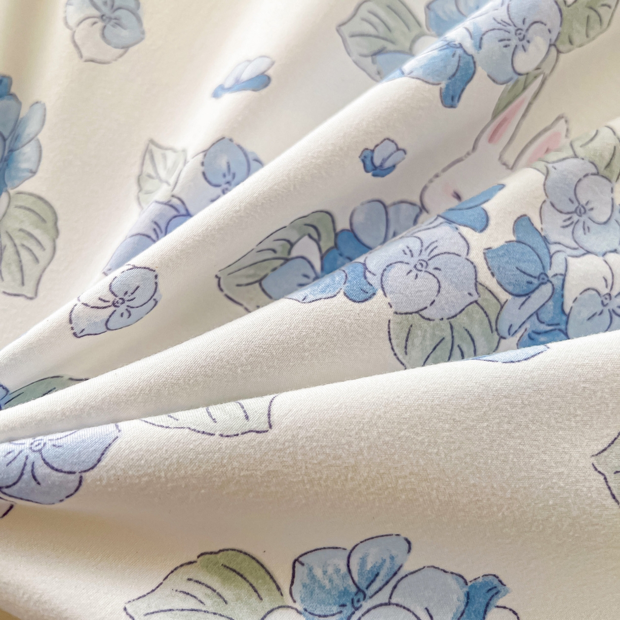 91家纺网 家纺一手货源 找家纺 眠势力 2025新款韩版花边夹棉床笠单件公主风四季款床垫保护套床罩 兰花兔