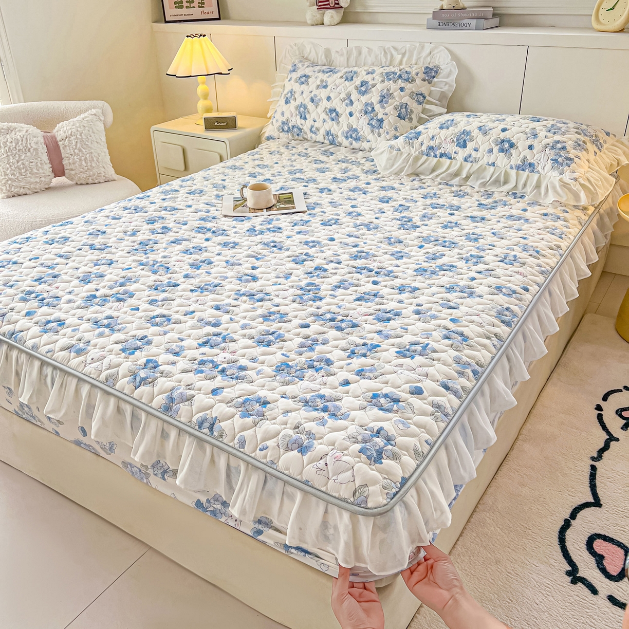 91家纺网 家纺一手货源 找家纺 眠势力 2025新款韩版花边夹棉床笠单件公主风四季款床垫保护套床罩 兰花兔