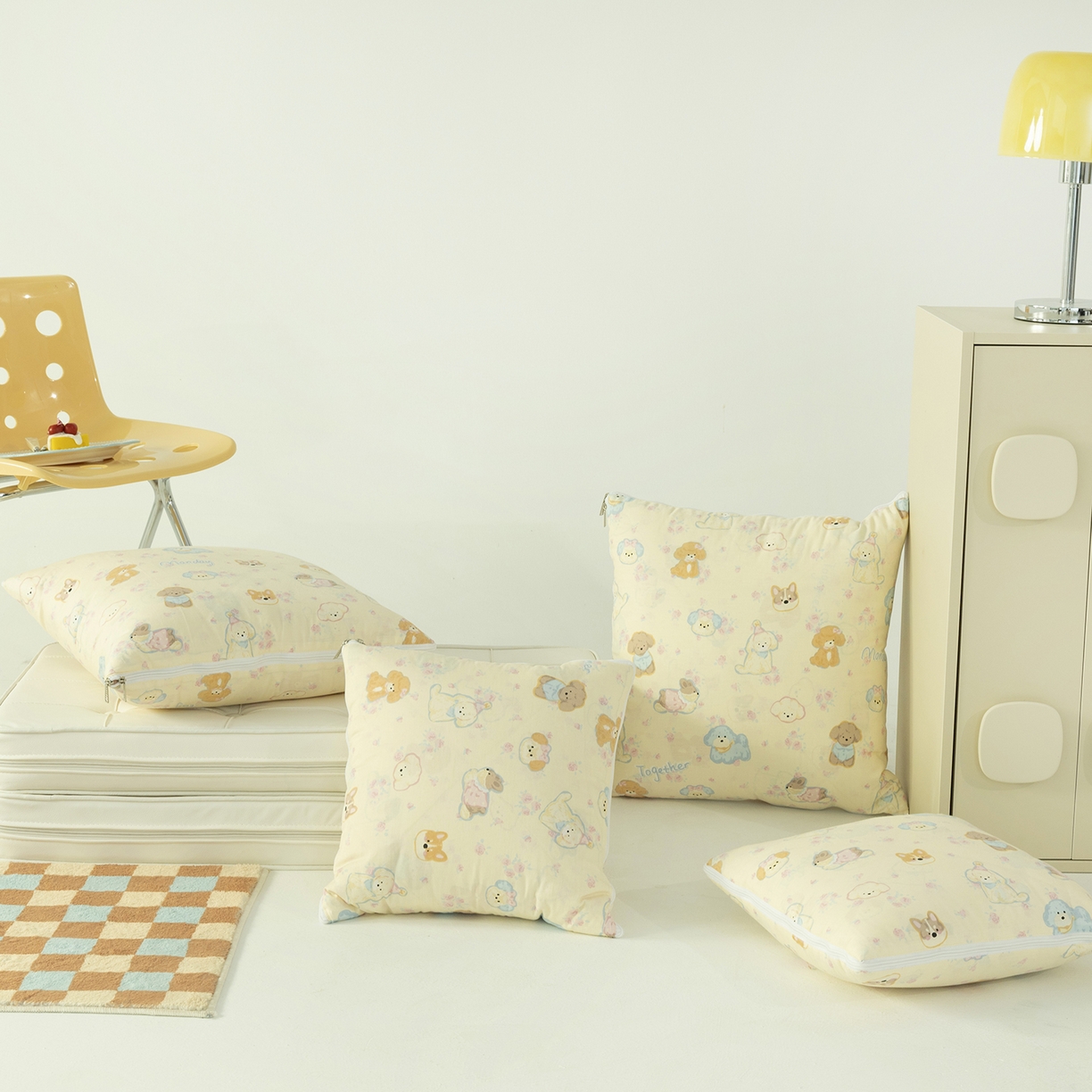 91家纺网 家纺一手货源 找家纺 番茄+ 2025新款13370全棉印花卡通抱枕被 泡芙小狗