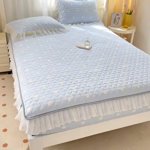 91家纺网 家纺一手货源 找家纺 眠势力 2025新款韩版花边夹棉床笠单件公主风四季款床垫保护套床罩 波点蓝