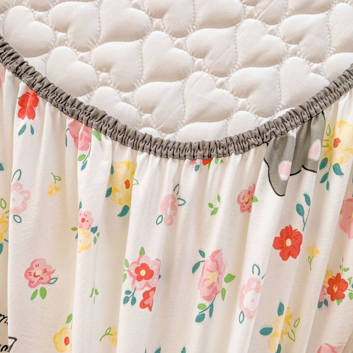 91家纺网 家纺一手货源 找家纺 眠势力 2025新款韩版花边夹棉床笠单件公主风四季款床垫保护套床罩 喵喵宝贝