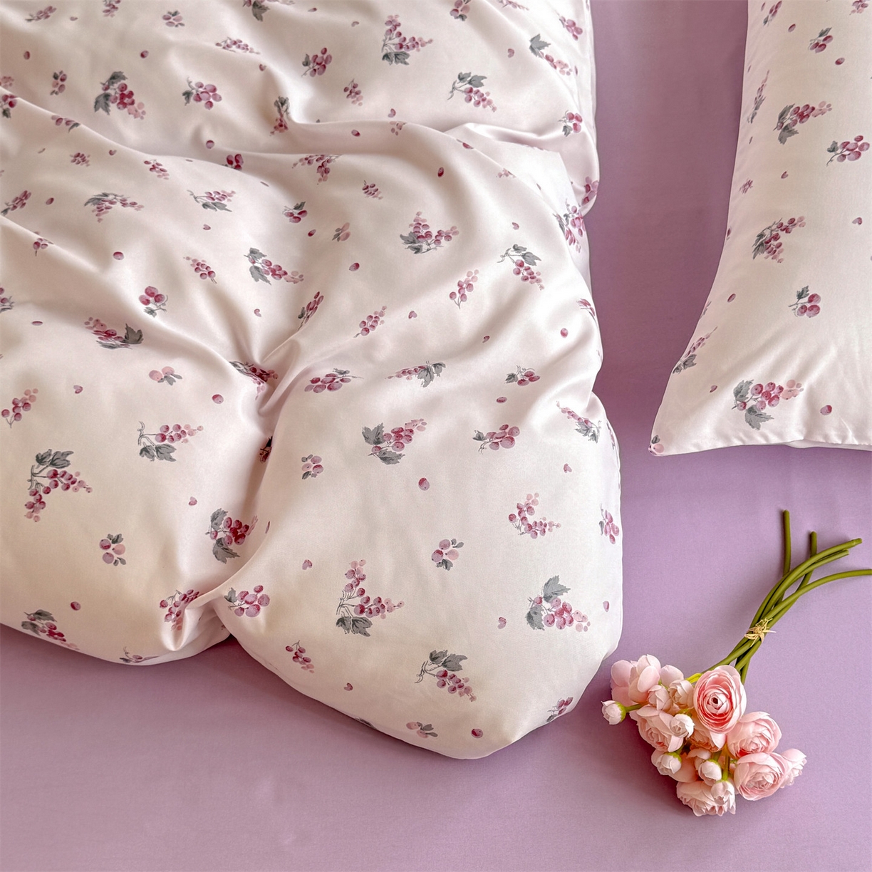 91家纺网 家纺一手货源 找家纺 多品家纺 2025新款超柔双层纱水洗棉单被套 紫葡萄