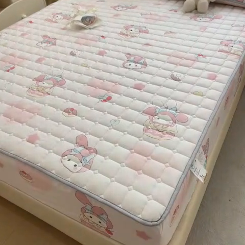 91家纺网 家纺一手货源 找家纺 雯豆家纺 2025四季款新品夹棉床笠三件套水洗棉磨毛小清新印花床垫保护套 可爱兔