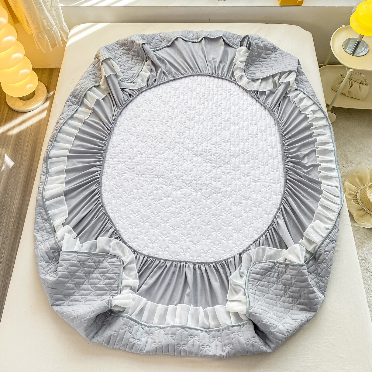 91家纺网 家纺一手货源 找家纺 眠势力 2025新款韩版花边夹棉床笠单件公主风四季款床垫保护套床罩 纯色系-冰山灰