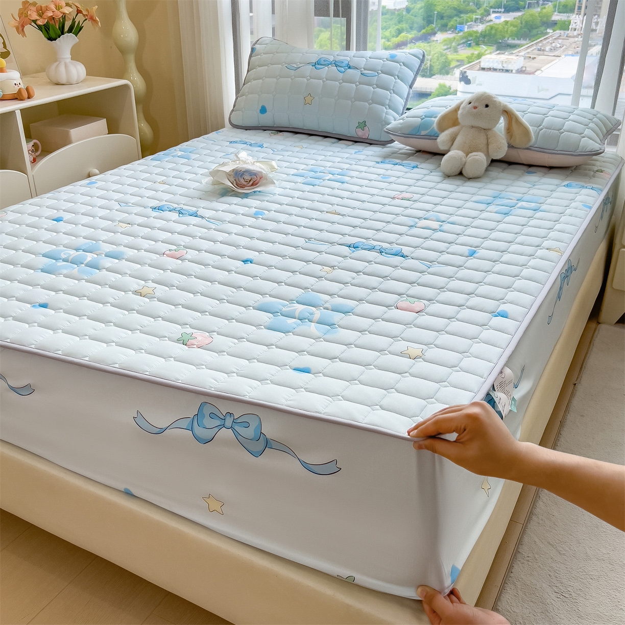 91家纺网 家纺一手货源 找家纺 雯豆家纺 2025四季款新品夹棉床笠三件套水洗棉磨毛小清新印花床垫保护套 心梦