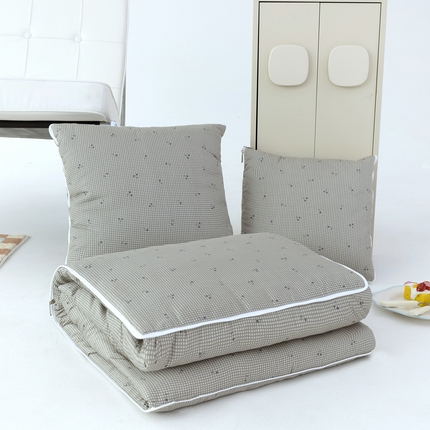 91家纺网 家纺一手货源 找家纺 （总）番茄+ 2025新款13370全棉印花卡通抱枕被