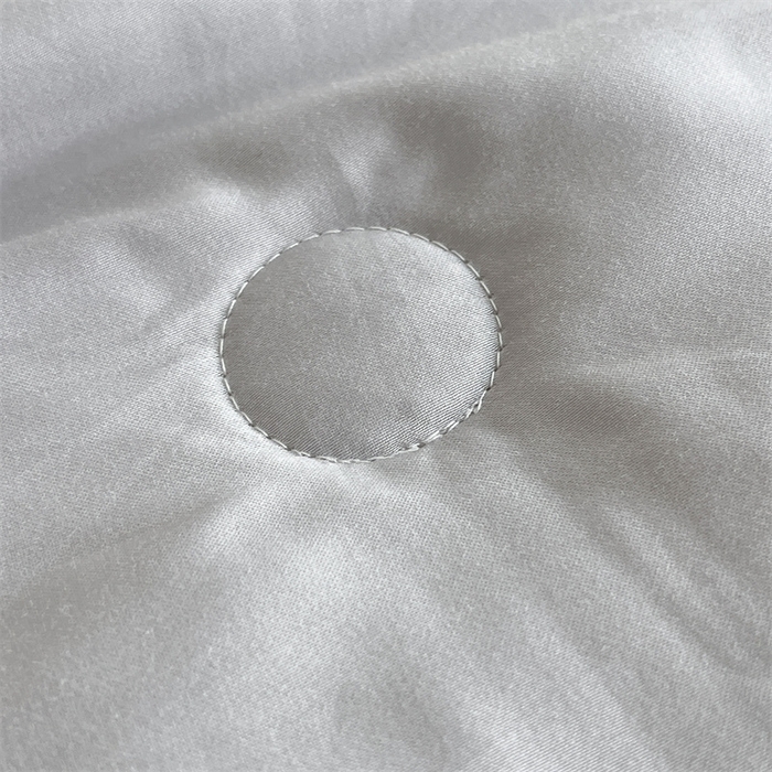 91家纺网 家纺一手货源 找家纺 蕾诺家纺 2025新款水洗真丝夏被纯色宽边夏被 水洗真丝-梦幻银