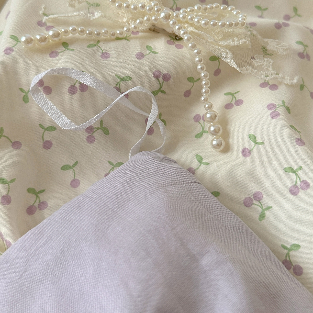 91家纺网 家纺一手货源 找家纺 瑞莱 2025新款纯棉全棉印花13372 甜美风四件套 花边紫樱桃