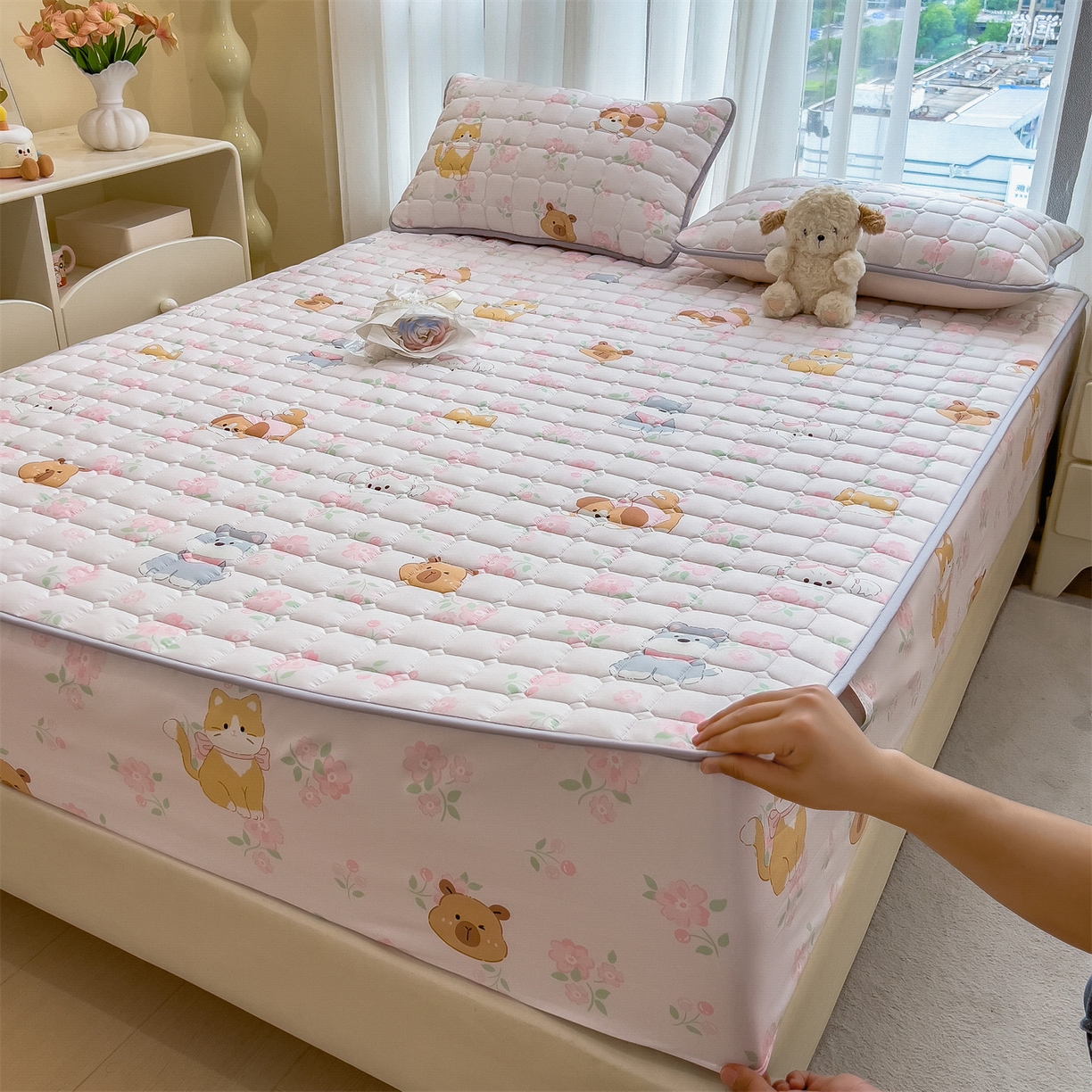 91家纺网 家纺一手货源 找家纺 雯豆家纺 2025四季款新品夹棉床笠三件套水洗棉磨毛小清新印花床垫保护套 动物派对