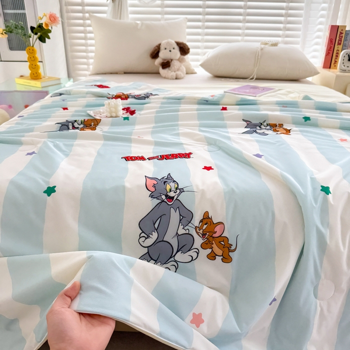 91家纺网 家纺一手货源 找家纺 彩象树家纺 2025新款猫和老鼠系列凉感夏被被子被芯 好友记