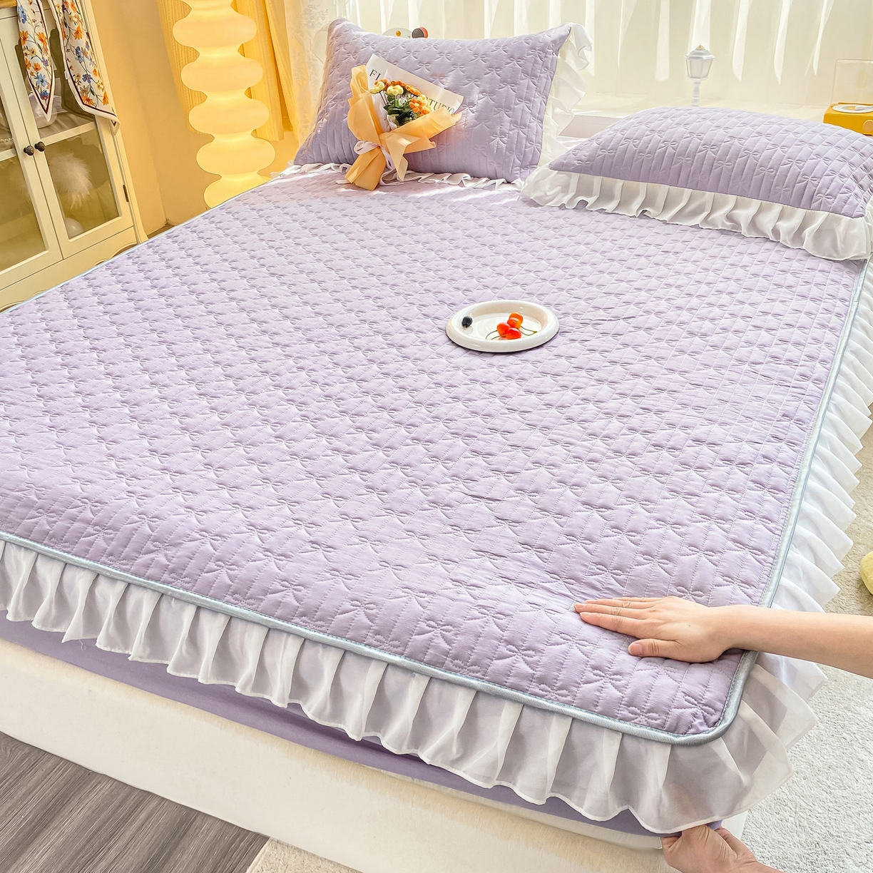 91家纺网 家纺一手货源 找家纺 眠势力 2025新款韩版花边夹棉床笠单件公主风四季款床垫保护套床罩 纯色系-优雅紫