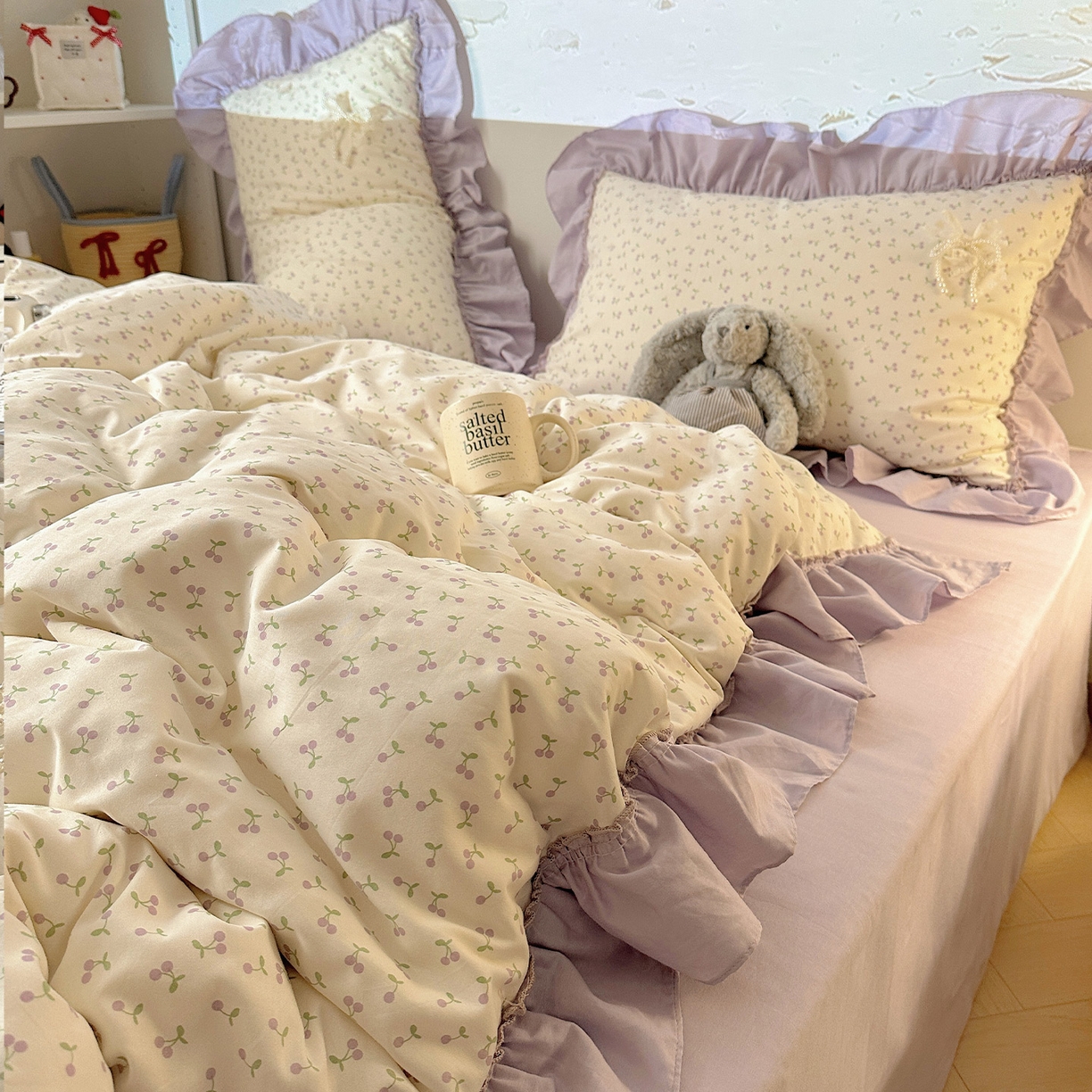 91家纺网 家纺一手货源 找家纺 瑞莱 2025新款纯棉全棉印花13372 甜美风四件套 花边紫樱桃