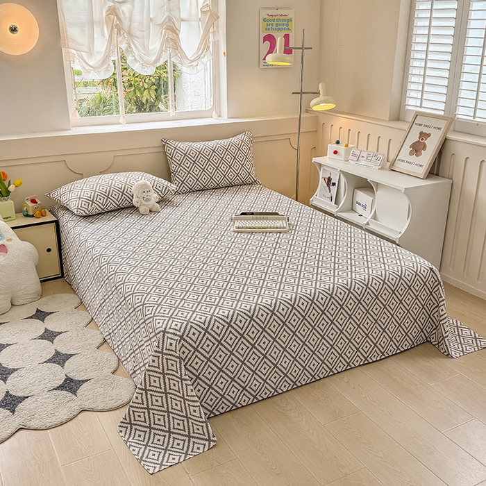 91家纺网 家纺一手货源 找家纺 爱彼家纺  2025新款锦柔老粗布席子凉席床单热卖花型 菱格绿