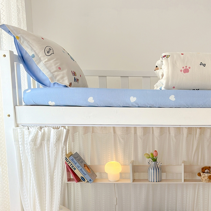 91家纺网 家纺一手货源 找家纺 拾物记 2025新款A类棉学生床笠第二批 童趣蜜歌（B版）