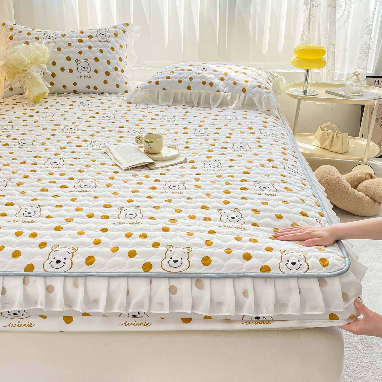 91家纺网 家纺一手货源 找家纺 眠势力 2025新款韩版花边夹棉床笠单件公主风四季款床垫保护套床罩 笑脸熊桔