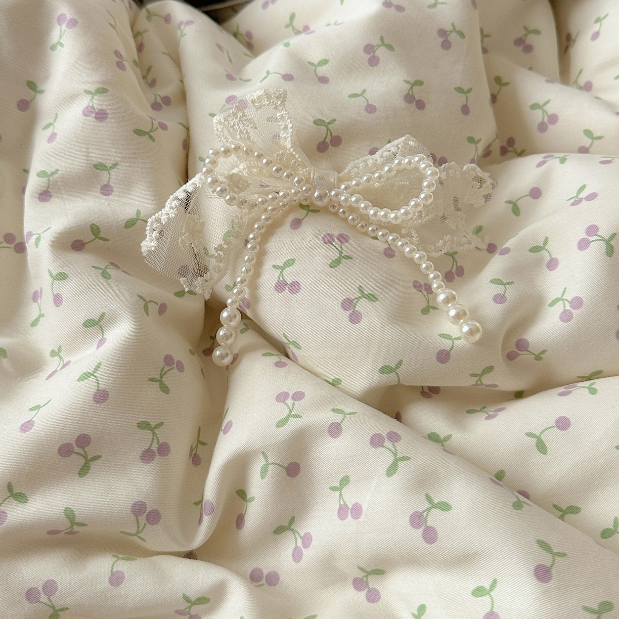 91家纺网 家纺一手货源 找家纺 瑞莱 2025新款纯棉全棉印花13372 甜美风四件套 花边紫樱桃