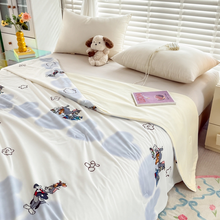 91家纺网 家纺一手货源 找家纺 彩象树家纺 2025新款猫和老鼠系列凉感夏被被子被芯 荟梦剧场