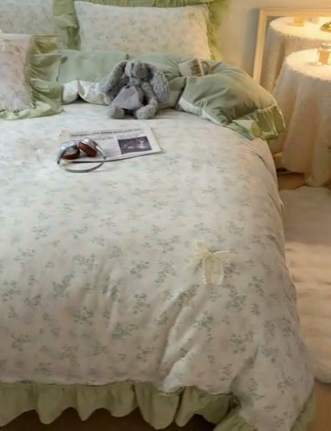 91家纺网 家纺一手货源 找家纺 瑞莱 2025新款纯棉全棉印花13372 甜美风四件套 花边春风里