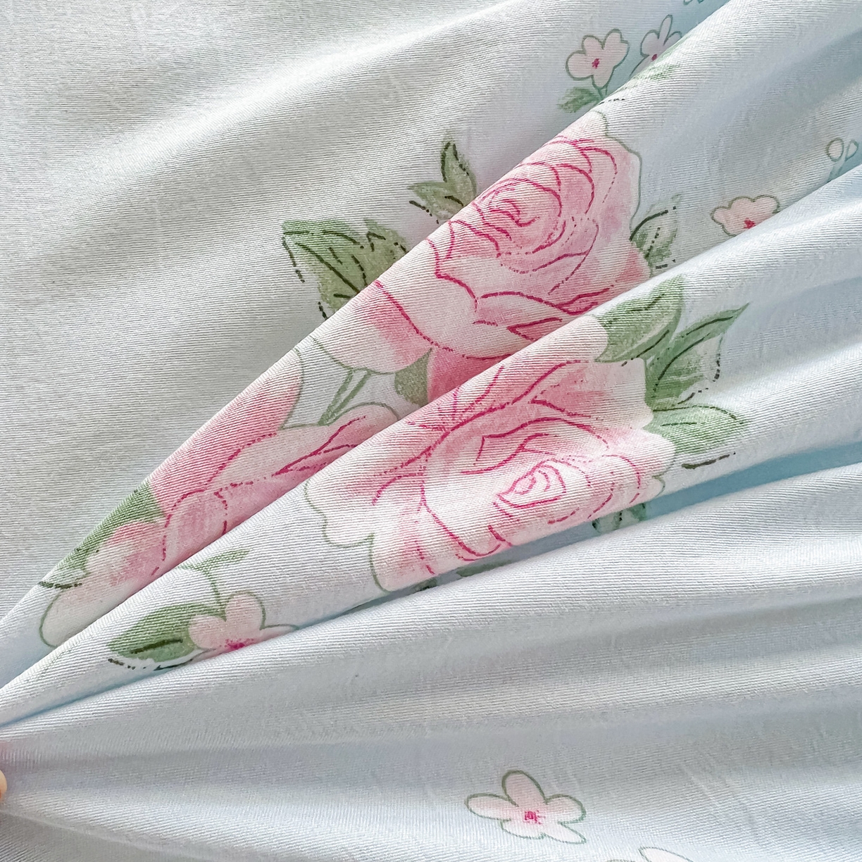 91家纺网 家纺一手货源 找家纺 眠势力 2025新款韩版花边夹棉床笠单件公主风四季款床垫保护套床罩 春风徐来