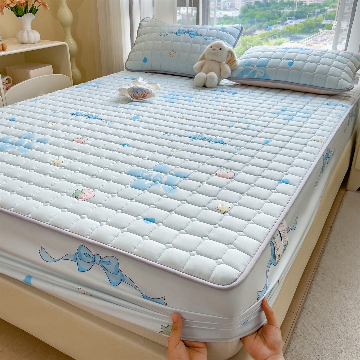 91家纺网 家纺一手货源 找家纺 雯豆家纺 2025四季款新品夹棉床笠三件套水洗棉磨毛小清新印花床垫保护套 心梦