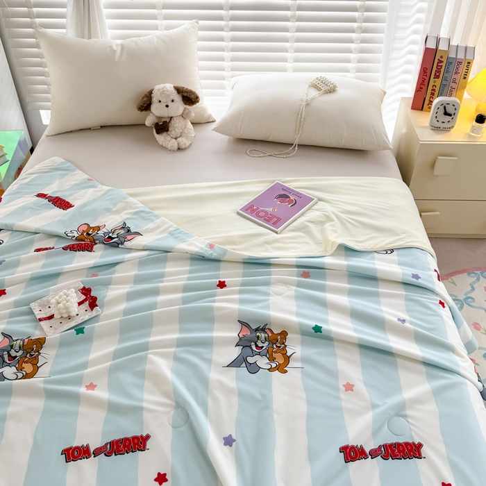 91家纺网 家纺一手货源 找家纺 彩象树家纺 2025新款猫和老鼠系列凉感夏被被子被芯 好友记