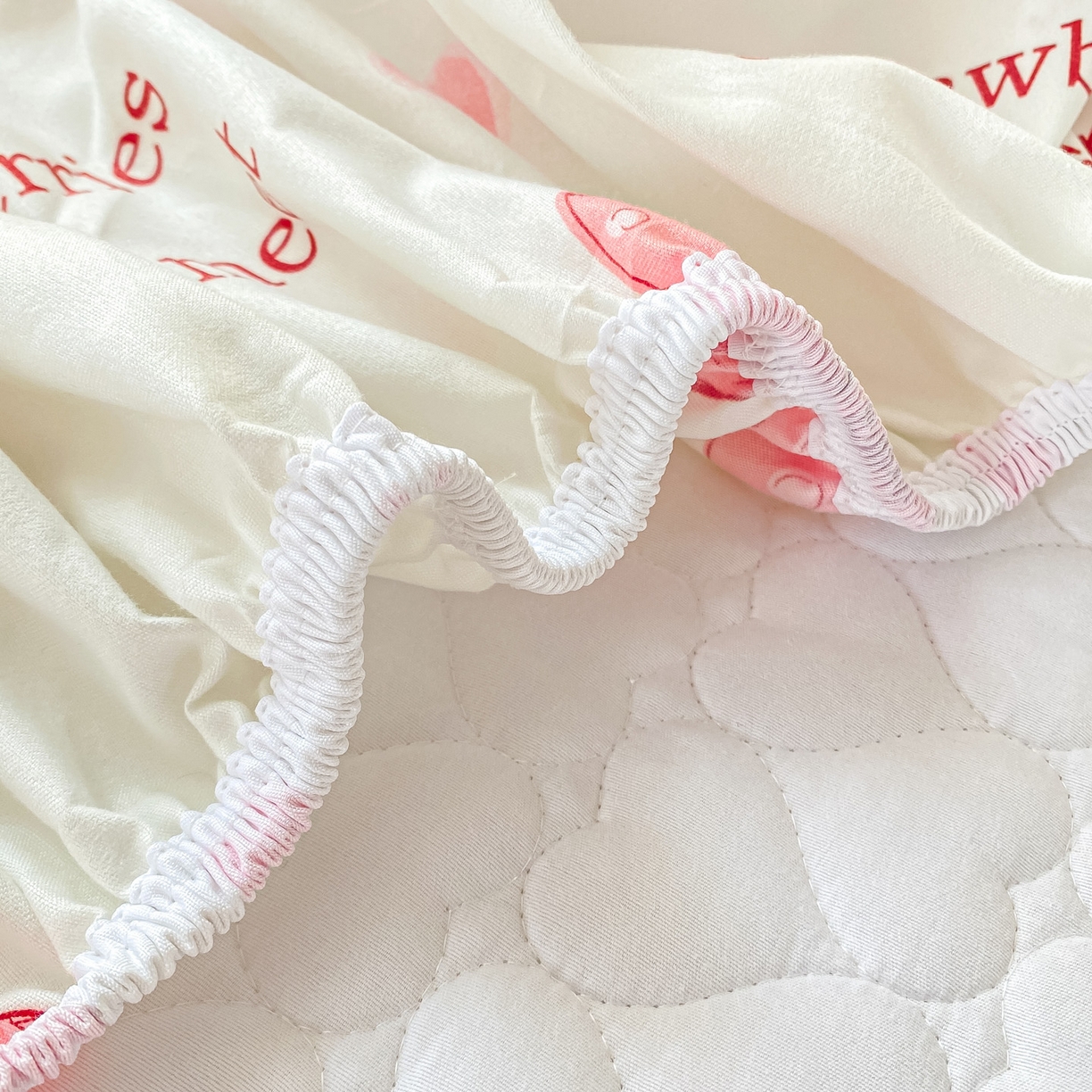 91家纺网 家纺一手货源 找家纺 眠势力 2025新款韩版花边夹棉床笠单件公主风四季款床垫保护套床罩 蝴蝶结