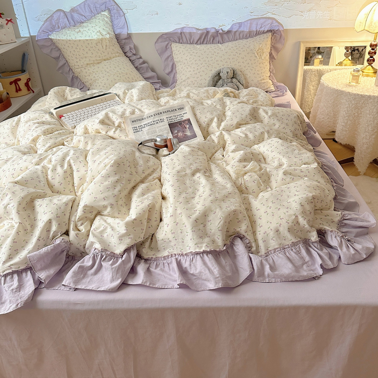 91家纺网 家纺一手货源 找家纺 瑞莱 2025新款纯棉全棉印花13372 甜美风四件套 花边紫樱桃