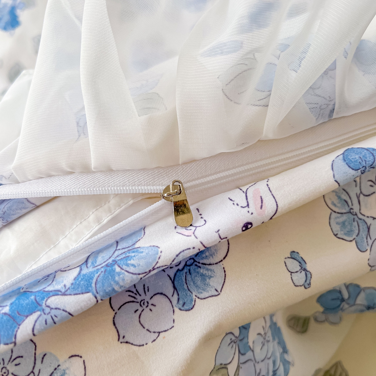 91家纺网 家纺一手货源 找家纺 眠势力 2025新款韩版花边夹棉床笠单件公主风四季款床垫保护套床罩 兰花兔