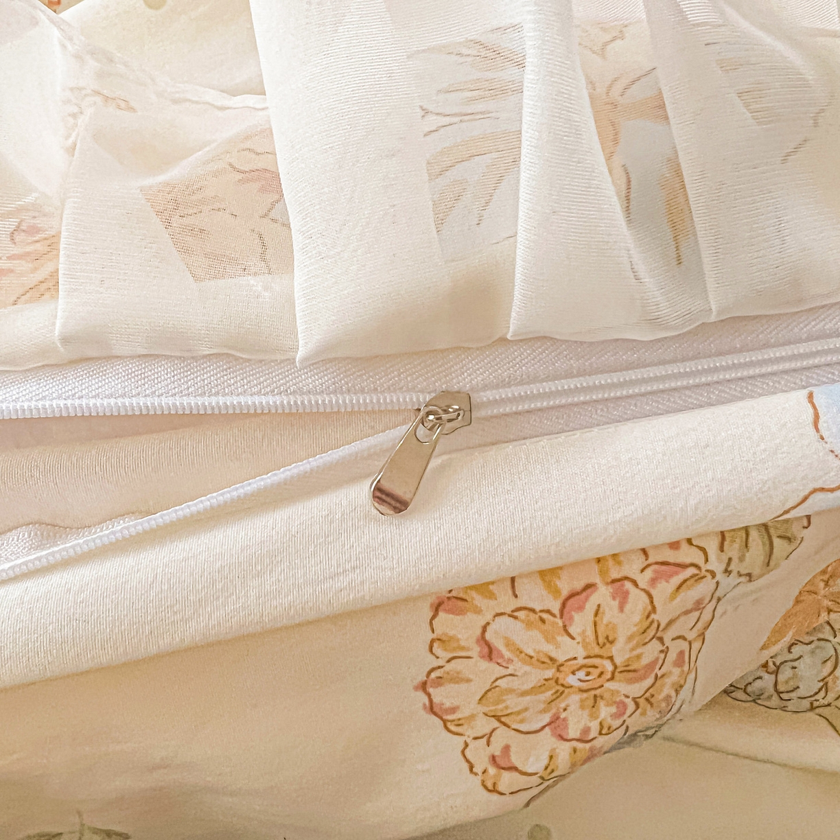 91家纺网 家纺一手货源 找家纺 眠势力 2025新款韩版花边夹棉床笠单件公主风四季款床垫保护套床罩 花语满园