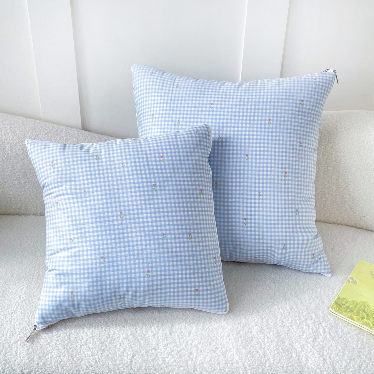 91家纺网 家纺一手货源 找家纺 番茄+ 2025新款13370全棉印花卡通抱枕被 粉格小花蓝