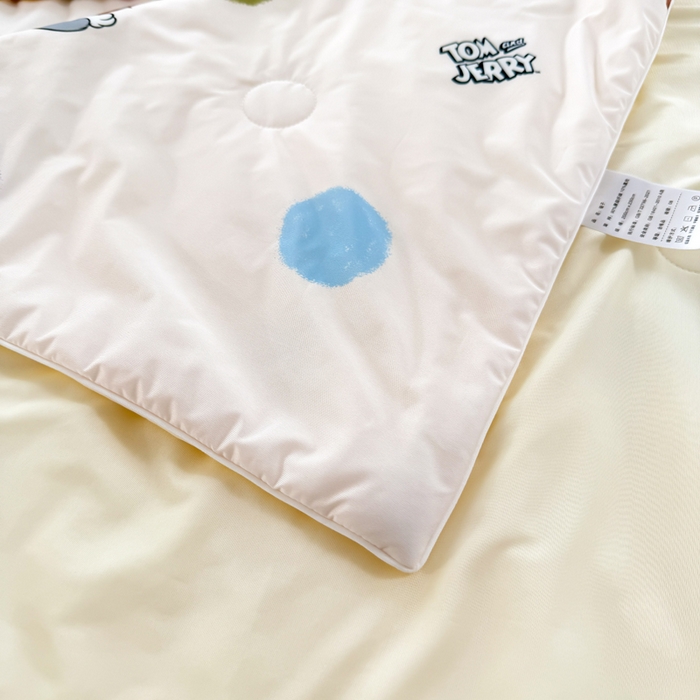 91家纺网 家纺一手货源 找家纺 彩象树家纺 2025新款猫和老鼠系列凉感夏被被子被芯 欢乐冒险