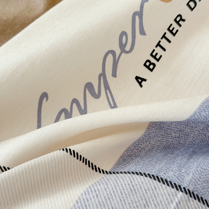 91家纺网 家纺一手货源 找家纺 拾物记 2025新款A类棉学生床笠第二批 阳光沙漠-灰