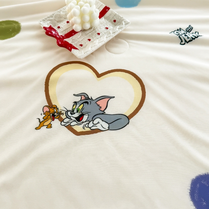 91家纺网 家纺一手货源 找家纺 彩象树家纺 2025新款猫和老鼠系列凉感夏被被子被芯 欢乐冒险