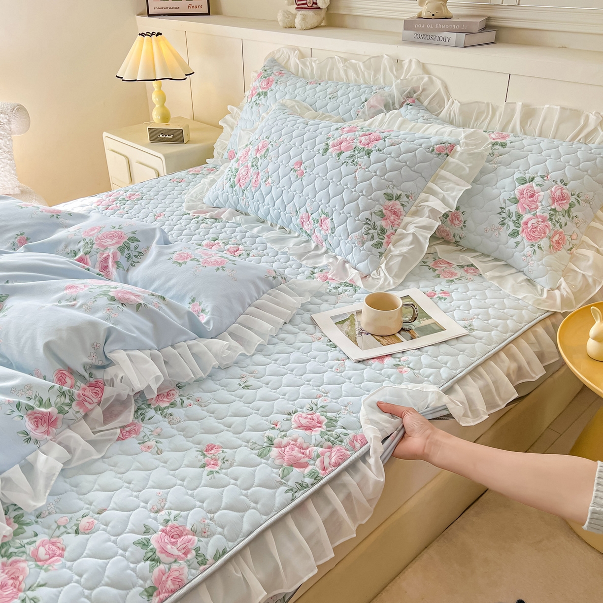 91家纺网 家纺一手货源 找家纺 眠势力 2025新款韩版花边夹棉床笠单件公主风四季款床垫保护套床罩 春风徐来