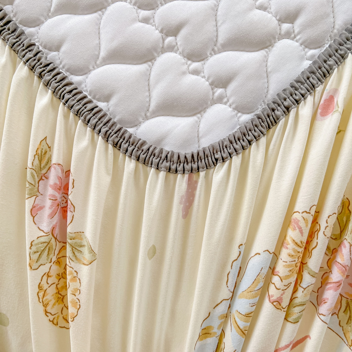 91家纺网 家纺一手货源 找家纺 眠势力 2025新款韩版花边夹棉床笠单件公主风四季款床垫保护套床罩 花语满园