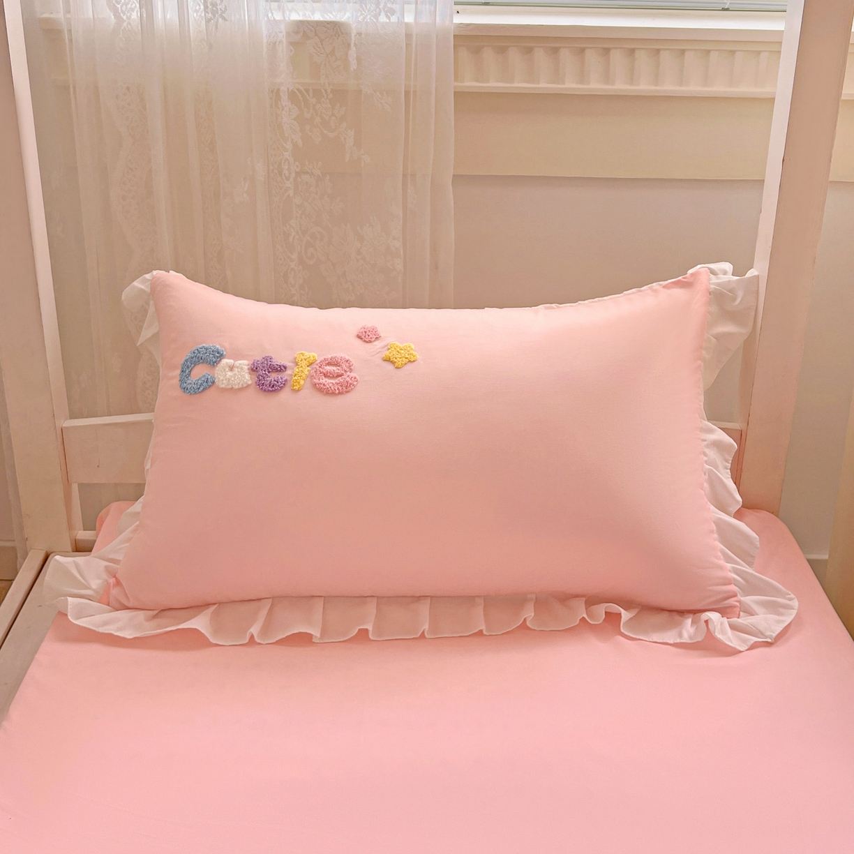 91家纺网 家纺一手货源 找家纺 雨菲家纺 2025新款学生季水洗棉毛巾绣花荷叶花边三件套四件套床单床笠款 米米兔粉