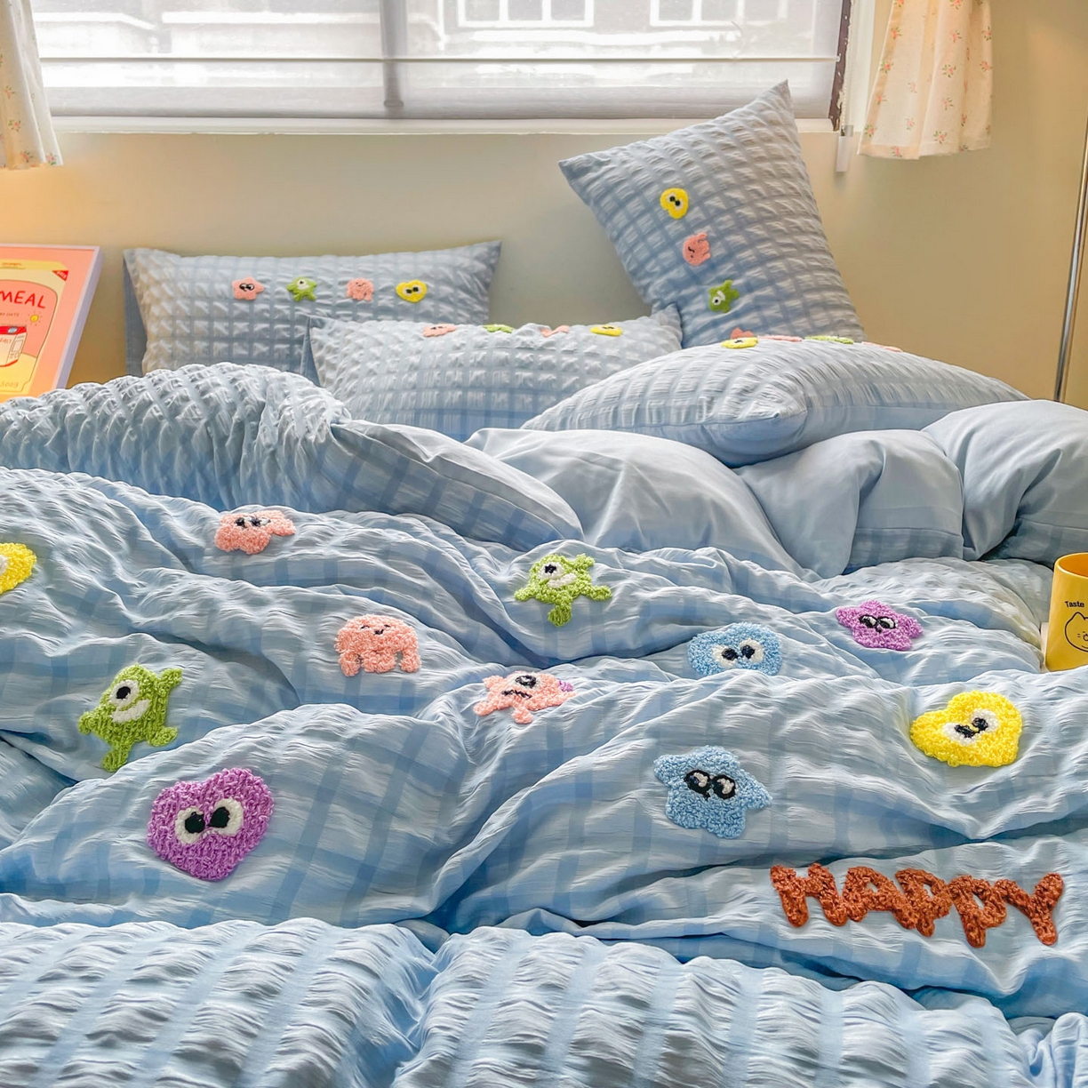 91家纺网 家纺一手货源 找家纺 千希家纺 2025新款高克重超柔泡泡纱毛巾绣泡芙精灵系列四件套 泡芙精灵-天空蓝