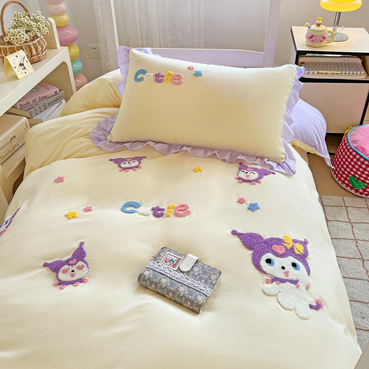 91家纺网 家纺一手货源 找家纺 雨菲家纺 2025新款学生季水洗棉毛巾绣花荷叶花边三件套四件套床单床笠款 米米兔杏紫