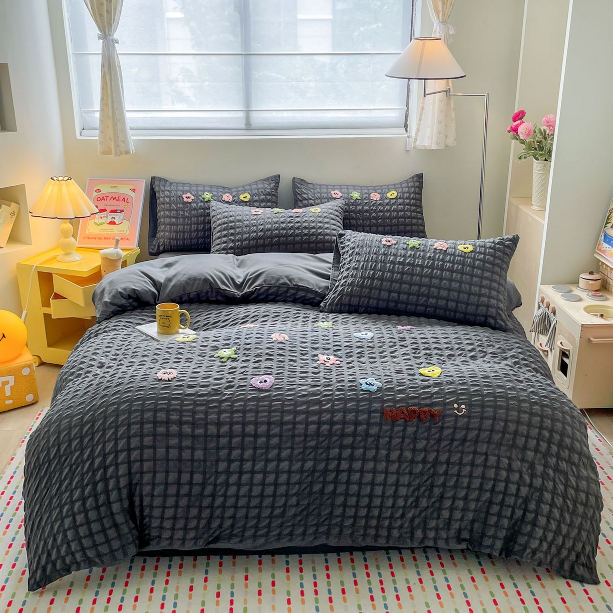 91家纺网 家纺一手货源 找家纺 千希家纺 2025新款高克重超柔泡泡纱毛巾绣泡芙精灵系列四件套 泡芙精灵-绅士灰