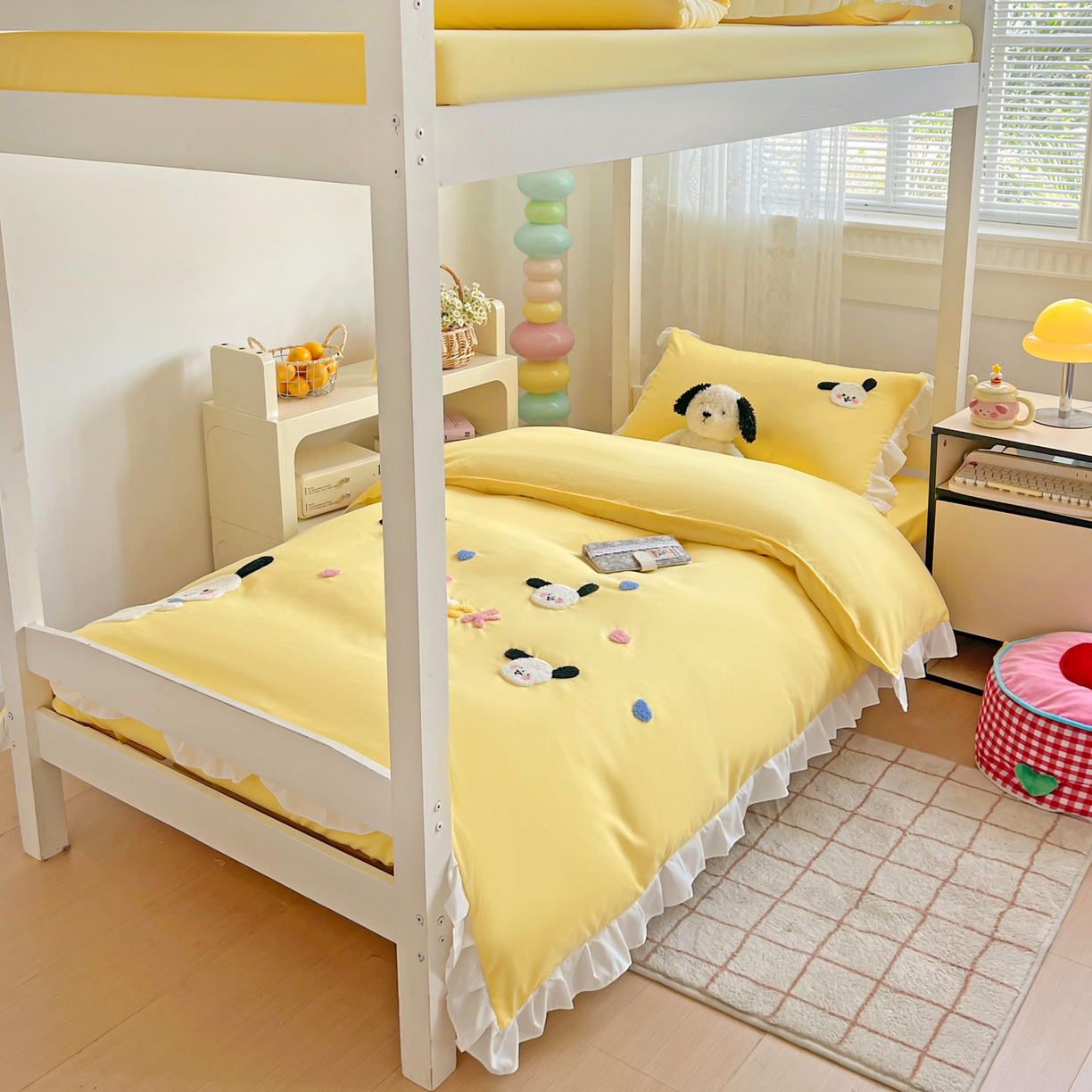 91家纺网 家纺一手货源 找家纺 雨菲家纺 2025新款学生季水洗棉毛巾绣花荷叶花边三件套四件套床单床笠款 开心狗黄