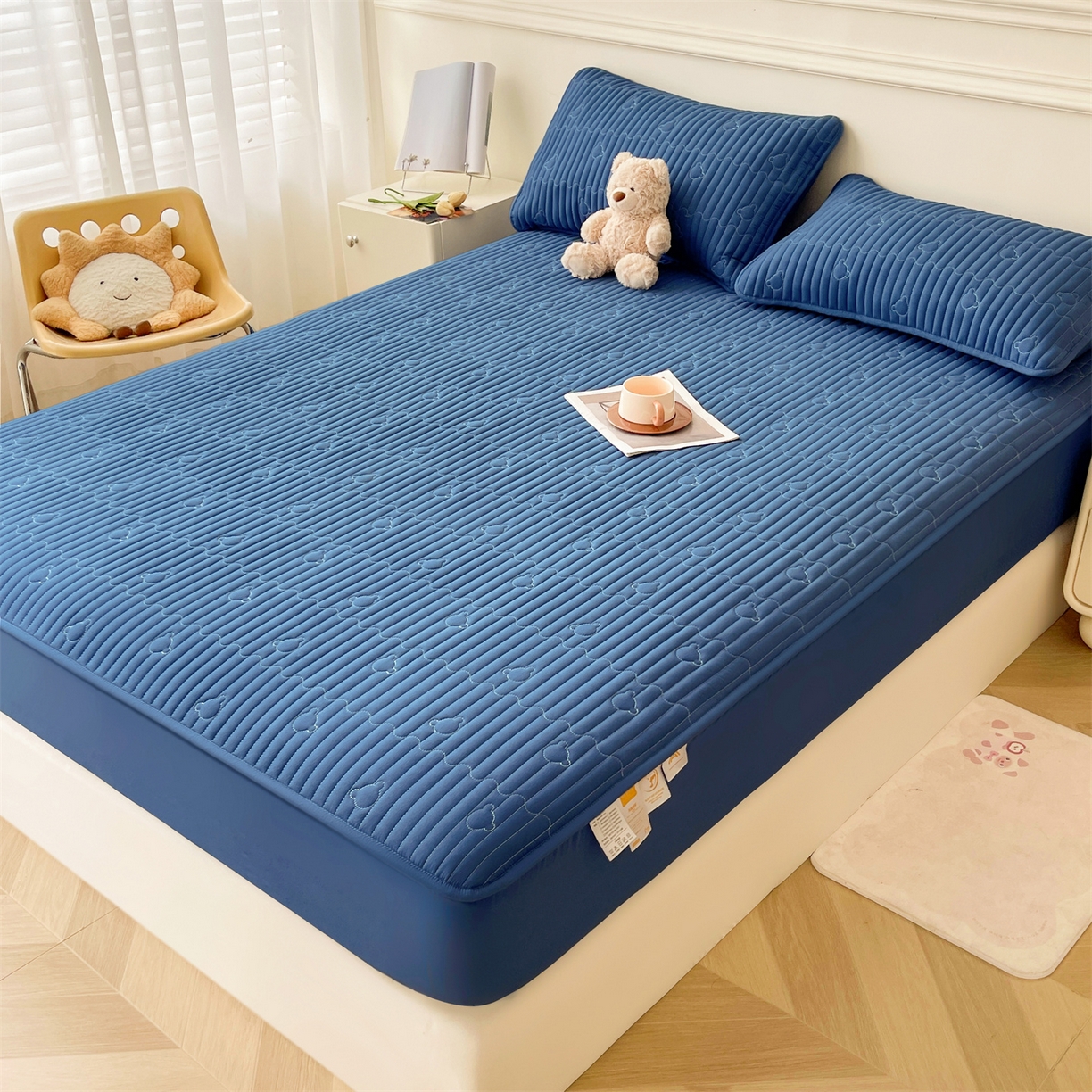 91家纺网 家纺一手货源 找家纺 雯豆家纺 2025新款洛川A类夹棉床笠三件套水洗棉磨毛纯色床护垫床单保护套 洛川-黛蓝